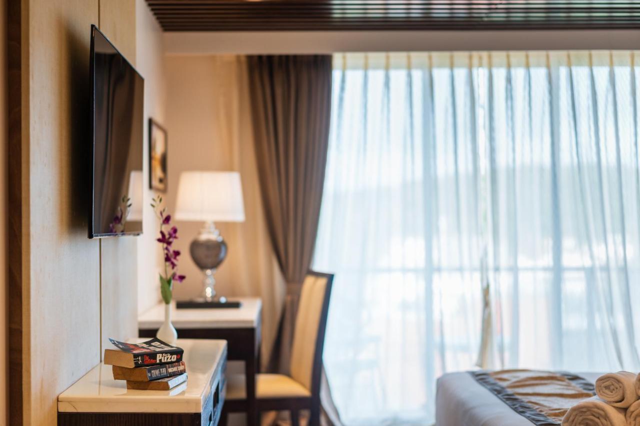 Regenta Central Imperial Candolim Goa Exterior foto